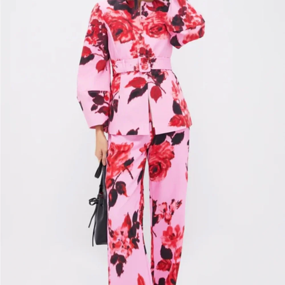 Cerise Blossom Erin pants - Picture 2 of 2
